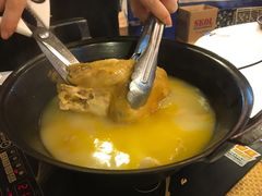 -鲜入围煮花胶鸡海鲜火锅