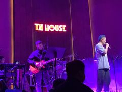 -TZ House音乐现场(来福士中心店)