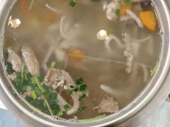 -马尔龙新疆饭店·清真(瑞景店)