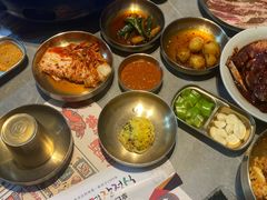 -草家酱蟹炭火烤肉店(珲春南路一店)
