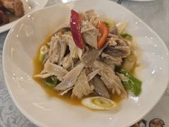 -汗腾格里·风味餐厅(新疆驻京办店)