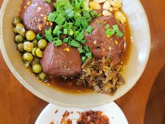 -谢老五跷脚牛肉·非遗传承店