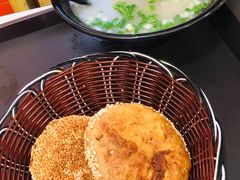 -万红路羊汤烧饼店(将台路店)