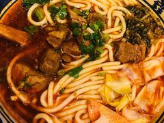招牌红煨牛腩粉-鑫花溪牛肉米粉(苏州中心店)