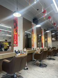 店内-逸丝风尚yesfashion造型