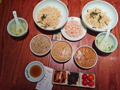 -裕兴记•蟹黄面馆(人民广场店)