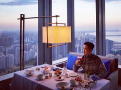 靠窗位-悦厅·下午茶(杭州柏悦酒店)
