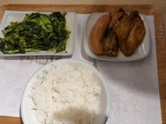 -老乡鸡(上海白玉兰广场店)