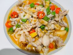 三椒爆美蛙-上名堂·鱼头好吃(体育场路店)