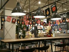 -LINE FRIENDS Garosu-gil Flagship Store