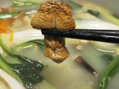 健康養生一品煲-金碧轩粤菜海鲜大酒楼