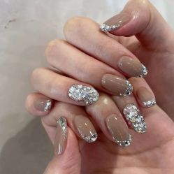 -悦指间美甲美睫