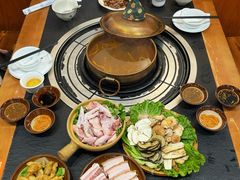 -阿山卓·野生菌火锅·纳西火塘烤肉