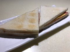 芝士火腿三文治-龙记烧腊茶餐厅(常德路店)
