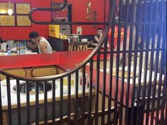 -鲁员外地锅鸡地锅鱼(古墩路店)