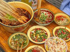 -拈签一笑黄牛肉辣卤串串