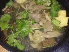 鸭血粉丝汤-百年尹氏汤包(湖南路狮子桥店)