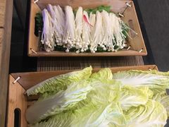 -尚尚仙·酸汤猪手·猪肚鸡火锅(华联万柳购物中心店)