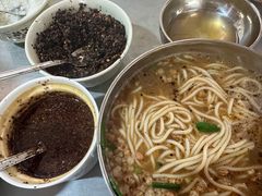 -正宗杨记普洱酸醋米线(总店)