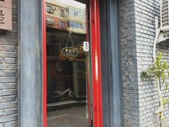 门面-HIGH FIVE哈福手工汉堡(桂林路店)