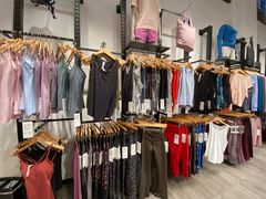 -lululemon(比斯特购物村店)