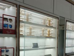 -翰佐蔡司小乐圆·依视路星趣控·暴龙眼镜折扣店