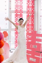 -Lady  Jane高端婚纱礼服馆