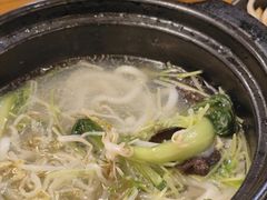 -丽虹云南过桥米线(兴工街店)