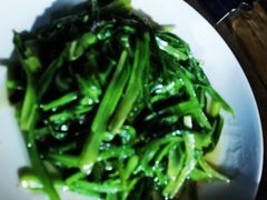 清炒油麦菜-清真·伊清阁餐厅