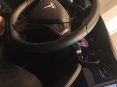 -TESLA 特斯拉(上海太古汇体验店)