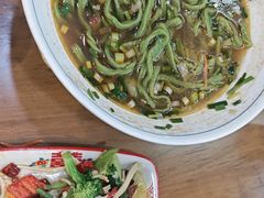 -秦君宝手擀菠菜面(金花路店)