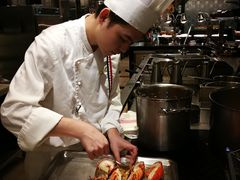 -圣丰索菲特·2 On 988 Café 自助餐厅