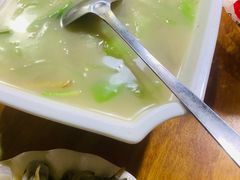 米鱼丝瓜汤-温州一家人美食(西木头市店)