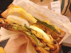 -星巴克(深圳北站B5检票口)