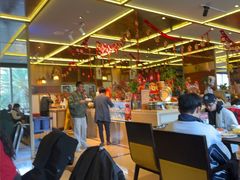 -大中华希尔顿酒店-念自助餐·嗨啤·小龙虾