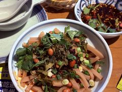 -包整·丝娃娃(甲秀楼景观店)