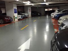 -苏宁电器广场·停车场