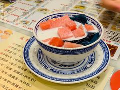 蓝水晶西瓜-广信牛奶甜品世家(台东店)