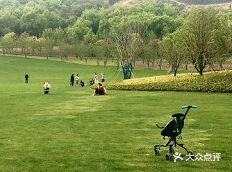 南京园博园试莒业了，地处江宁区汤山街道湖山路