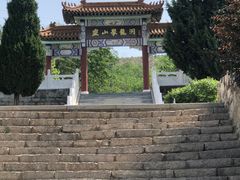 -灵山聚龙洞