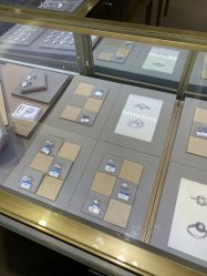 -威德钻石-克拉钻大本营(南京东路店)