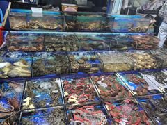 -霞涌市场海鲜摆卖区