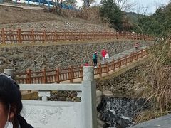 -梅岭月亮湾山体公园