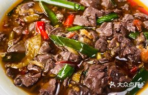 Stir-Fried Chicken Blood with Leeks