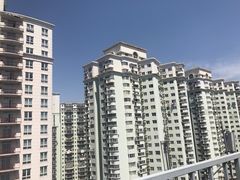 -卢湾体育场-停车场