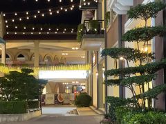 -王府井奥莱临潼小镇(临潼店)