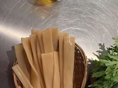 -朱光玉火锅馆(小寨原力场店)