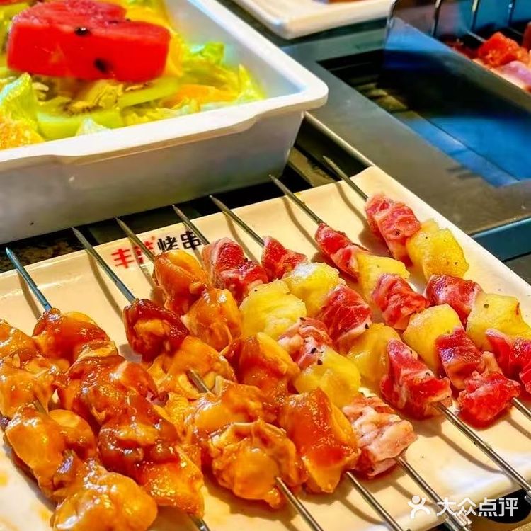 万江华南摩这家烤串真的好好吃😋