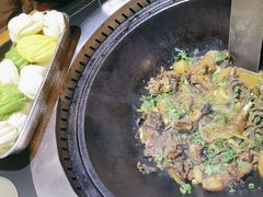 -锅老头海鲜铁锅炖