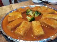 鲍汁手工豆腐-东方之猪四更烤乳猪(金垦总店)